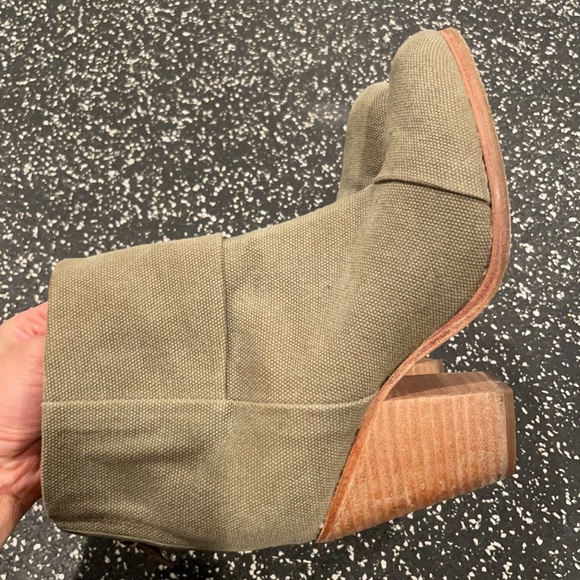 Rag & Bone NewBury in Stonewall Canvas booties / boots SZ. 36 or 6 - Picture 13 of 13